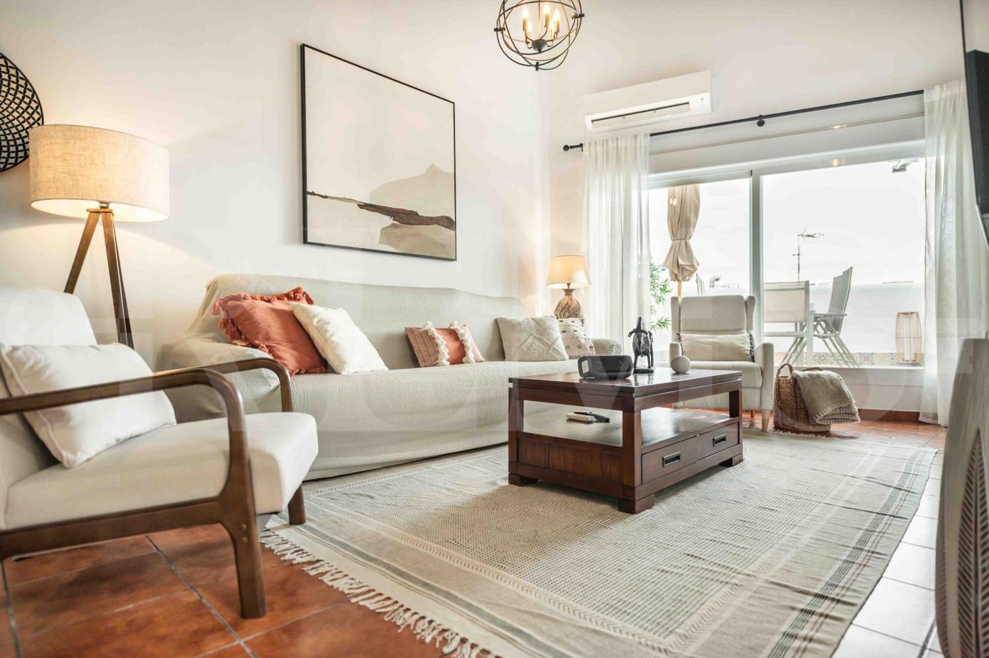 Apartament Private Terrace, Barbecue & Cathedral View By Rems *