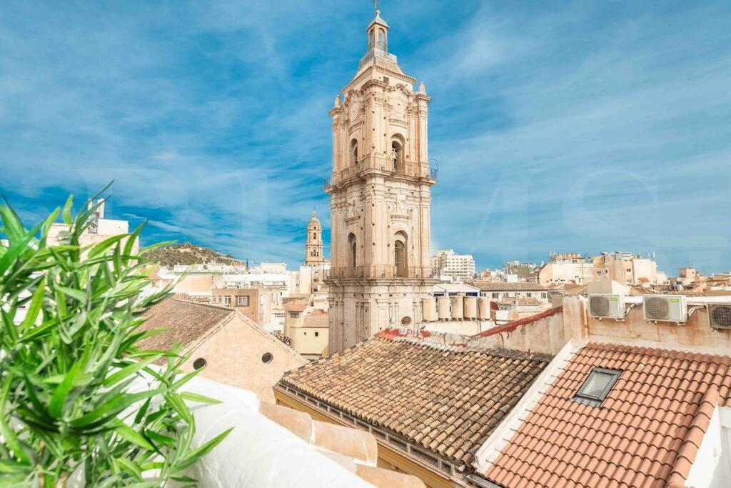 Apartament Private Terrace, Barbecue & Cathedral View By Rems *